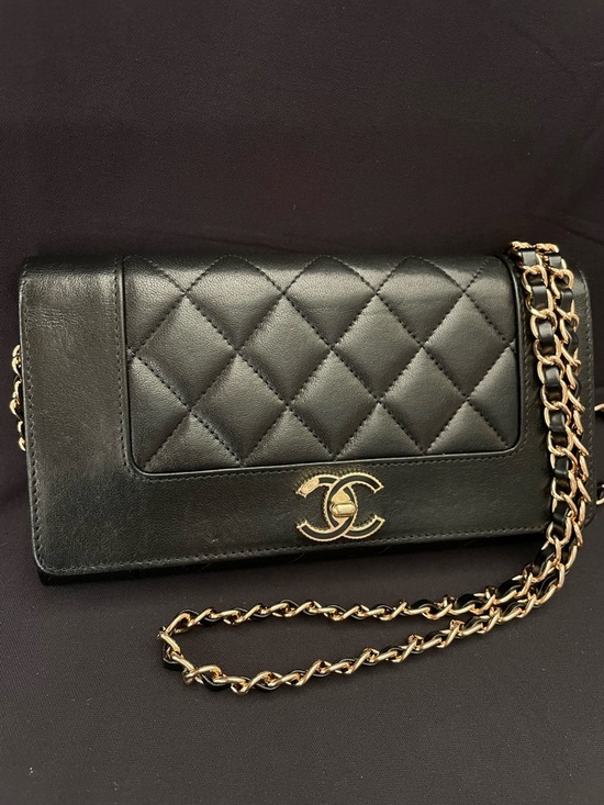 CHANEL Handbags - CHANEL MADEMOISELLE LARGE FLAP WALLET
